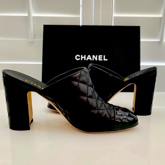 CHANEL CALF QUILTED MULE - Picture 1 of 5